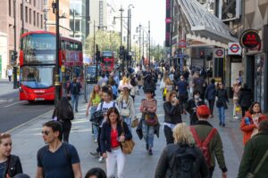 UK Retail Goes Multi-Channel: Online Boom Meets Brick-and-Mortar Expansion in 2024