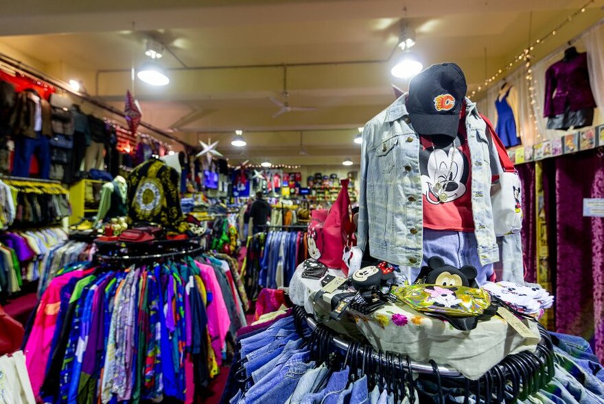 Beyond Savings: 80% of Australians Ebrace Thrifting for Style and Sustainability