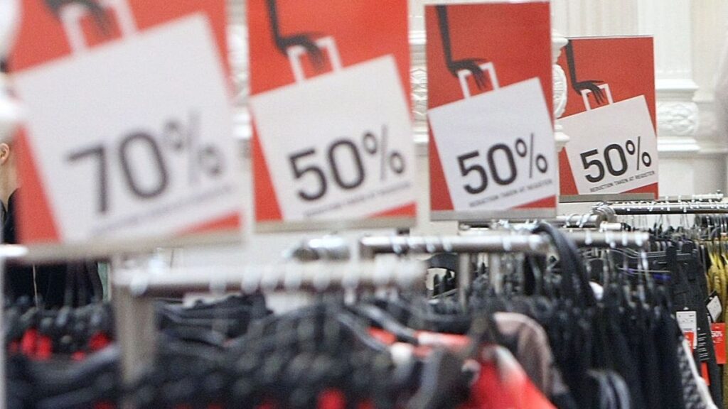 "Value Apparel on the Rise: Consumers Shift Spending Habits Amid Economic Pressures"-Study by Bank of America